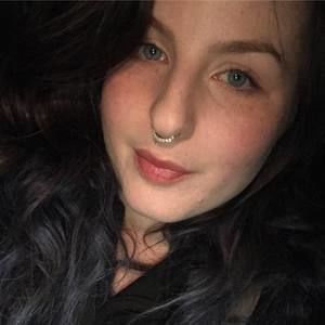 Meet your Posher, Savannah